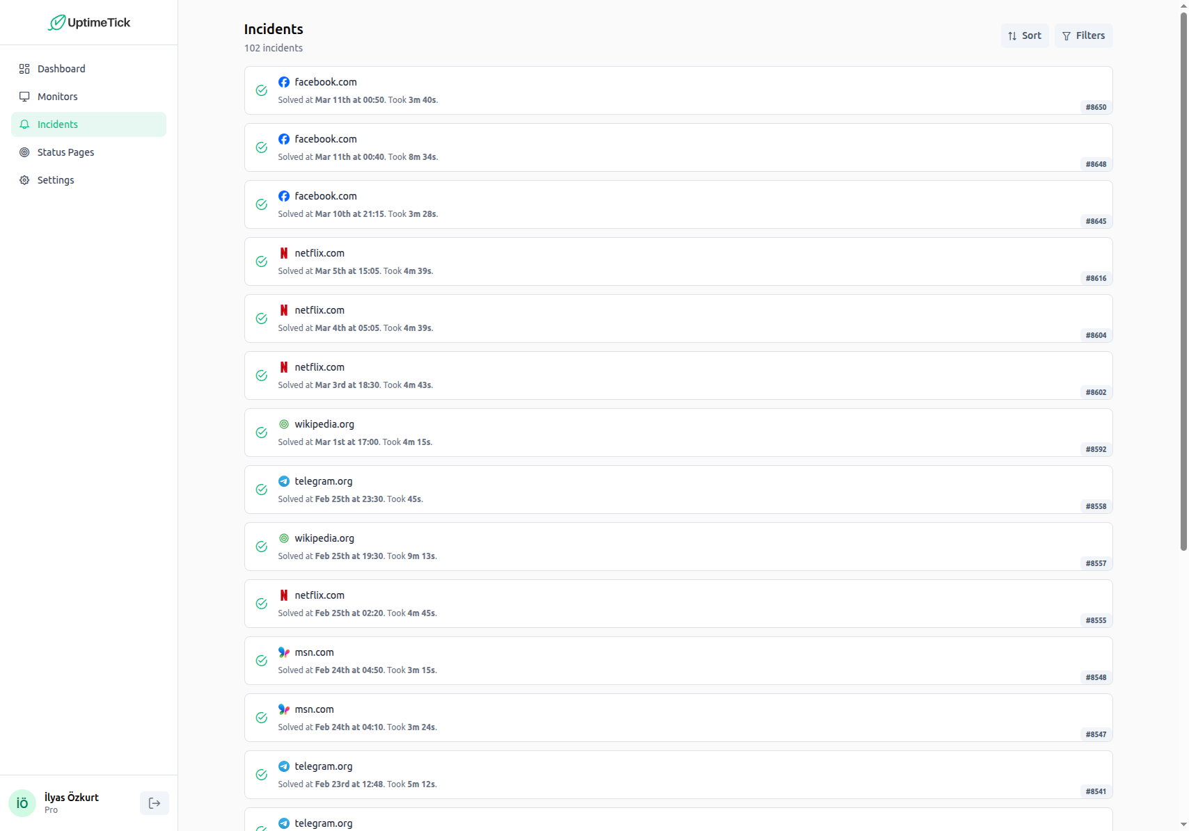 Bir kesinti olayının detay ekranı: UptimeTick arayüzü, hizmetin ne zaman erişilemez olduğunu ve sorun süresini açıkça gösteriyor.
